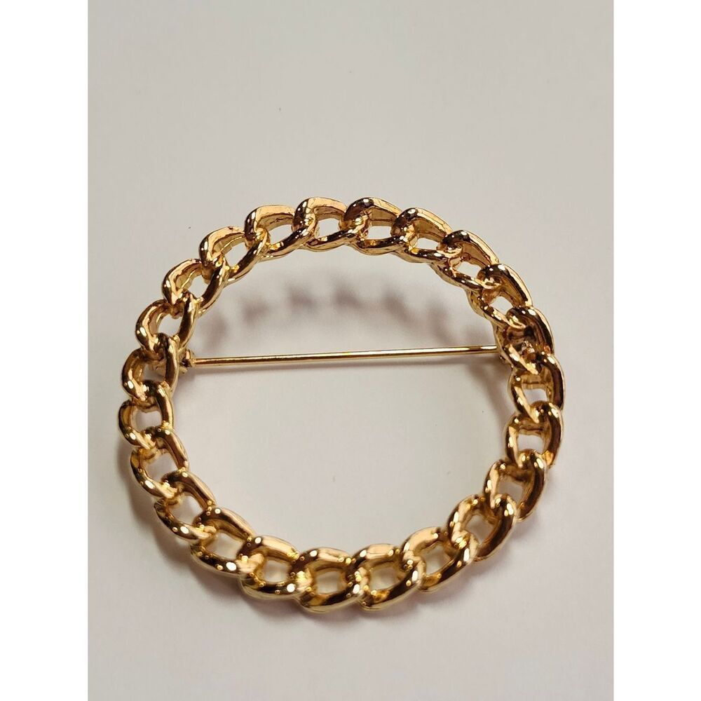 Vintage Gold Tone Link Brooch Pin